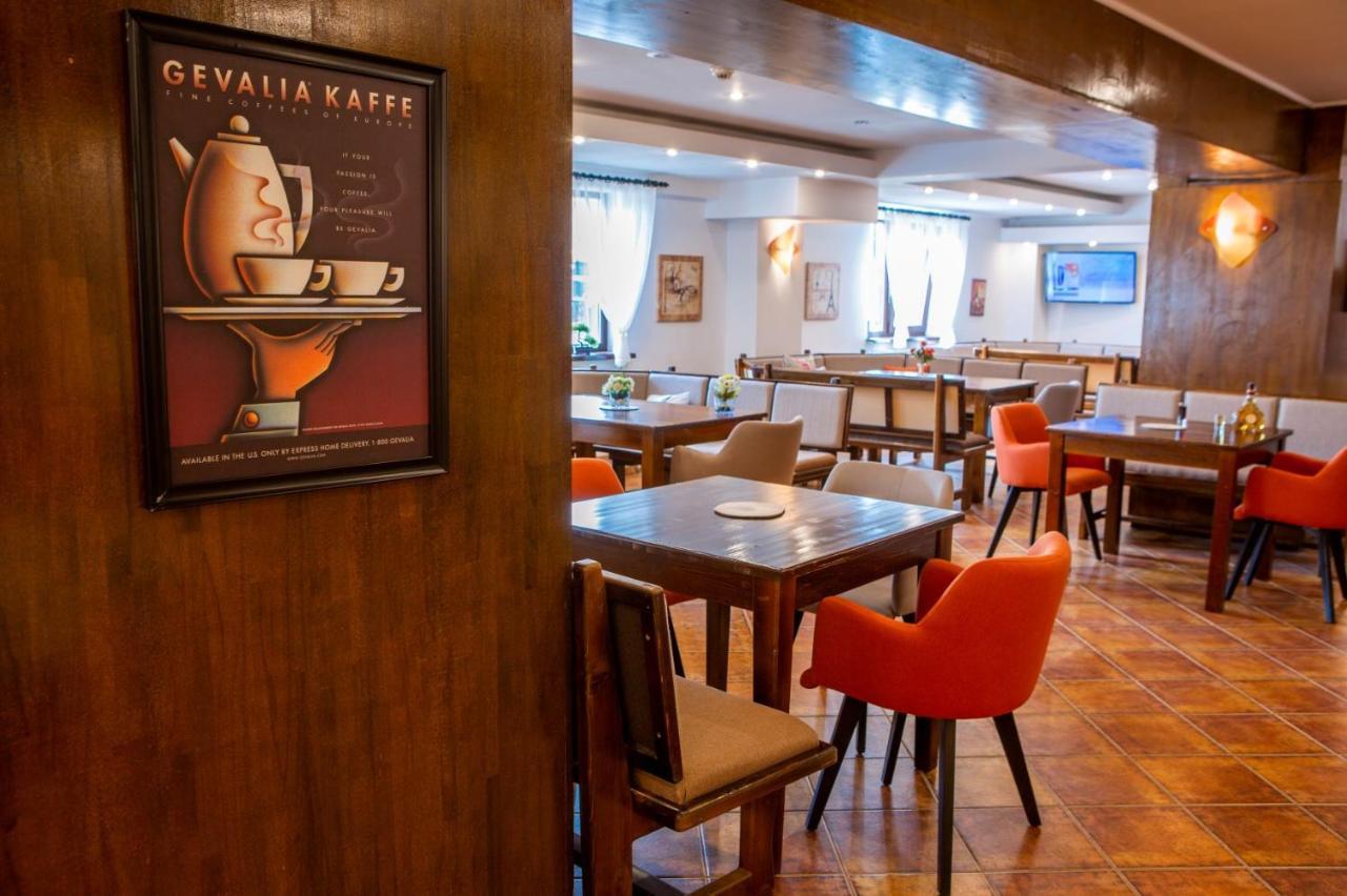 Zărneşti Hotel La Dolce Vita מראה חיצוני תמונה