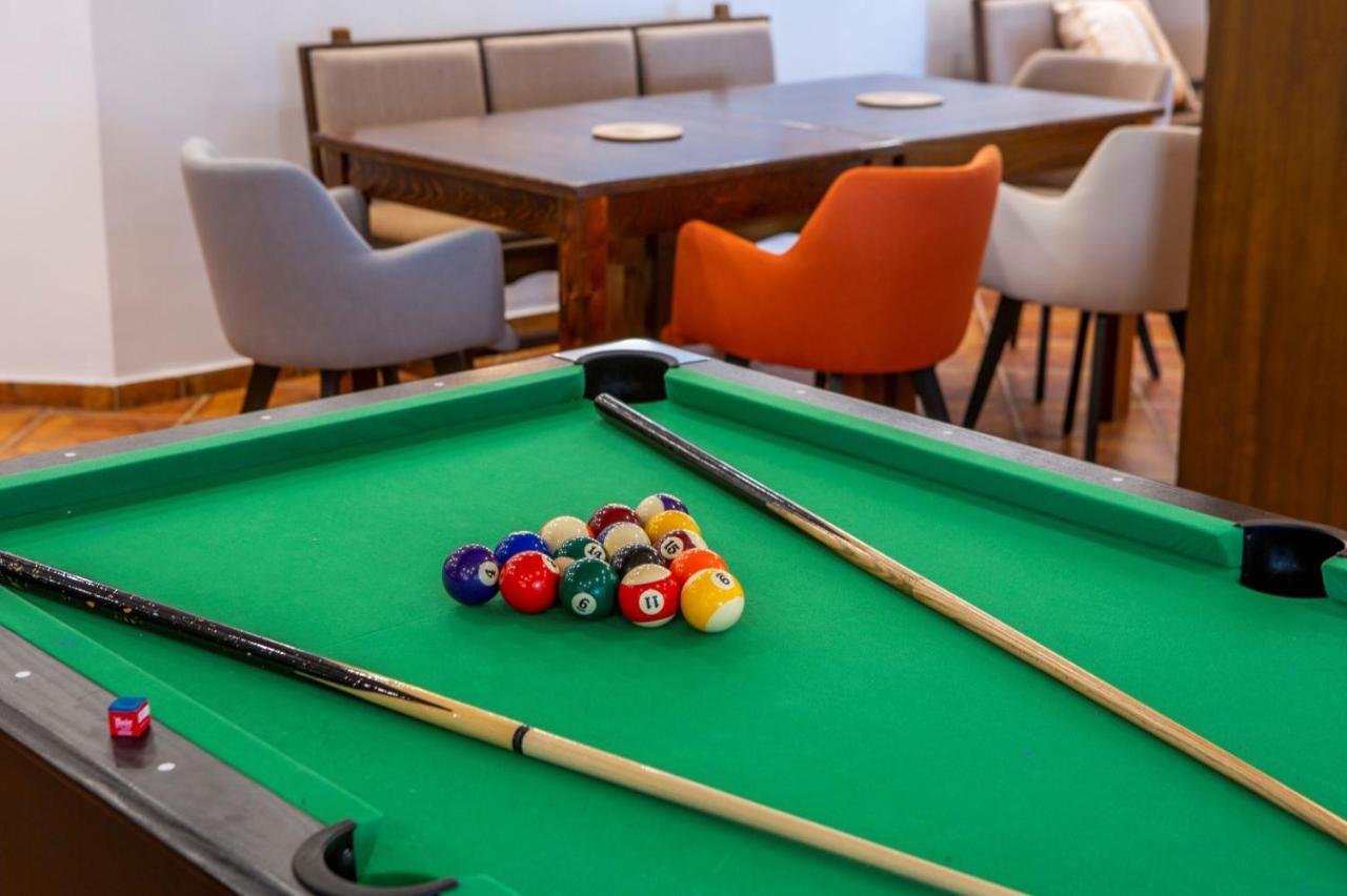 Zărneşti Hotel La Dolce Vita מראה חיצוני תמונה