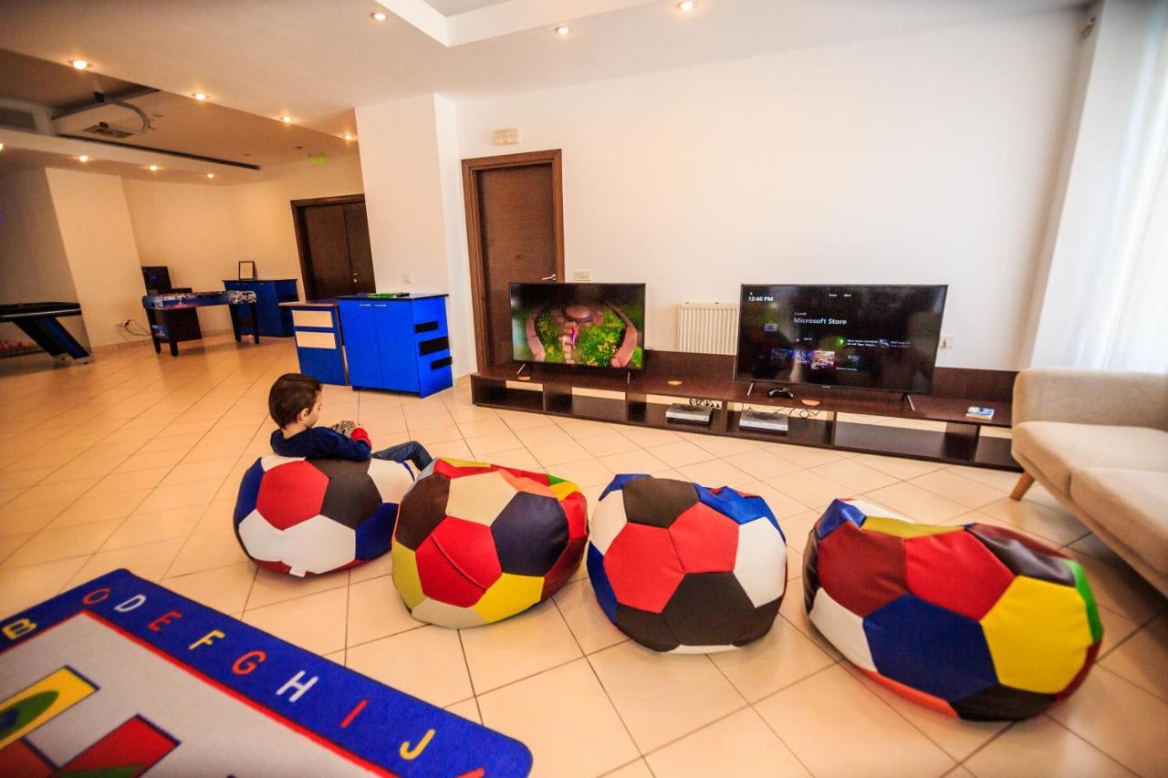 Zărneşti Hotel La Dolce Vita מראה חיצוני תמונה